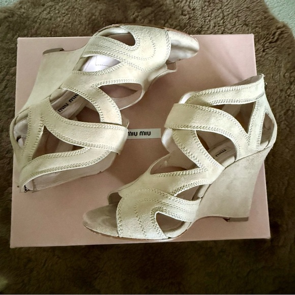 Miu Miu Tan Suede Wedge Sandals with cutout Design - Picture 2 of 10